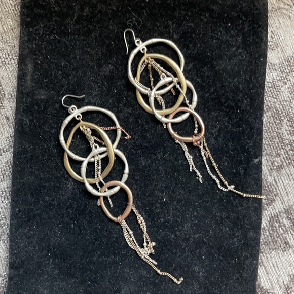 Kenneth Cole silver gold and Rosegold fringe set - Picture 2 of 7